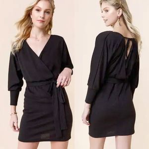 FRANCESCA'S COLLECTIONS Pauletta Charcoal Open Back Wrap Sweater Dress Medium